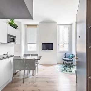 Amazing Flat In Duomo By Easylife Apartment